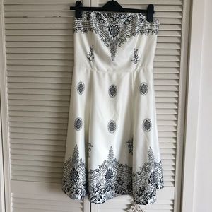 White House Black Market Strapless Dress